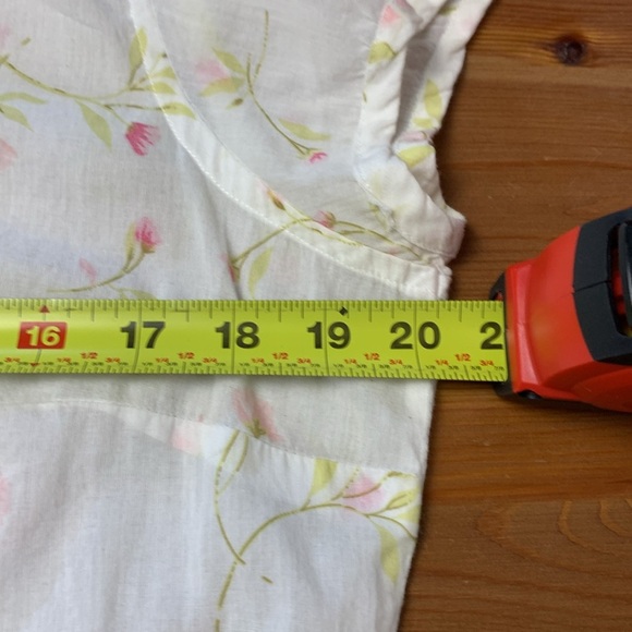 Reitman’s Vintage Light & Airy Summer Top, Cap Sleeves, 100% Cotton, Button Up - Picture 9 of 12